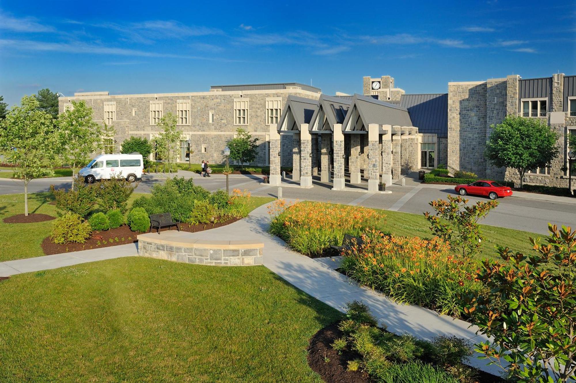 The Inn At Virginia Tech - On Campus Blacksburg Exterior photo